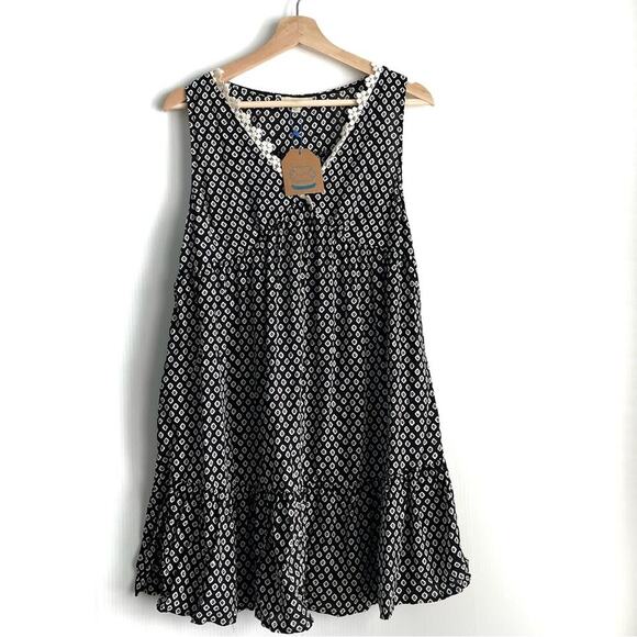 🆕 Kori America lightweight sleeveless dress swim cover lace trim NWT size med - Picture 1 of 7